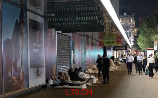 近年来,伦敦无家可归者数量有所上升 社交媒体